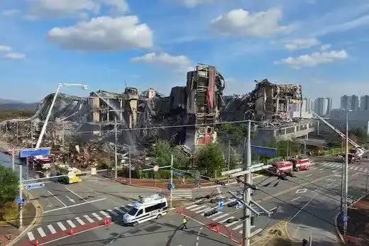 韩国重大火灾超千万件衣鞋被毁 物流中心损失惨重