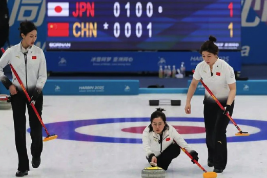 中國女子冰壺一天雙殺日本,，14日將和韓國隊爭奪金牌