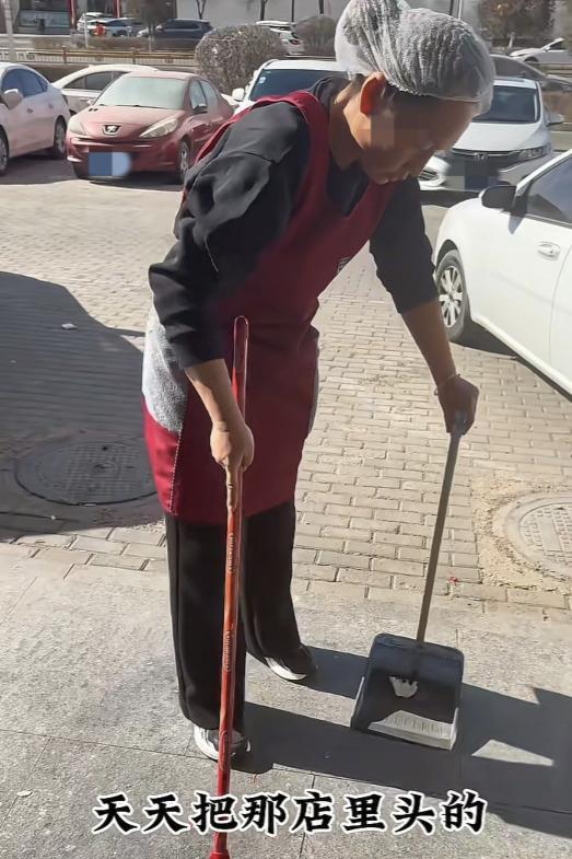 大姐应聘提出带孩子诉求 店主同意 善意温暖人心