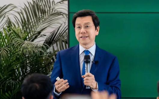 李开复旗下AI企业零一万物拟明年赴港上市
