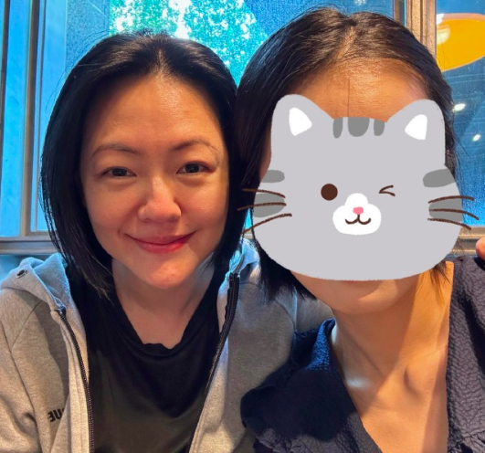 网友在台北偶遇了小S：神态越来越像大S