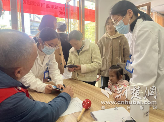 “特色”与“惠民”双轮驱动,咸丰施润医院成功破圈出彩