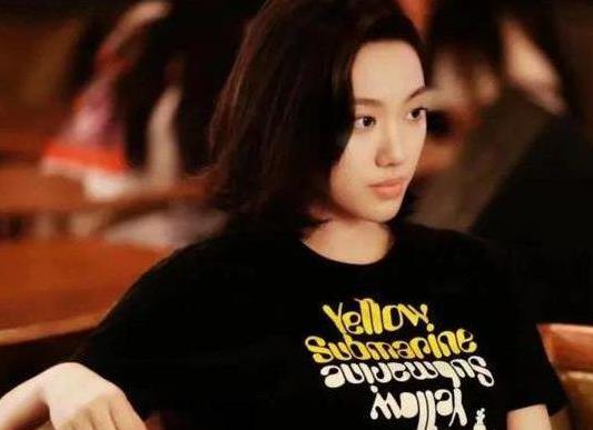 竟然是她！闫妮女儿竟是“他”，出道多年不拼妈，演技获赞无数