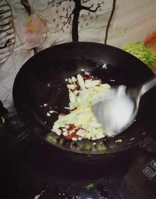 河蚌走红餐桌，蛋白质秒杀牛奶4倍，你敢不敢试？