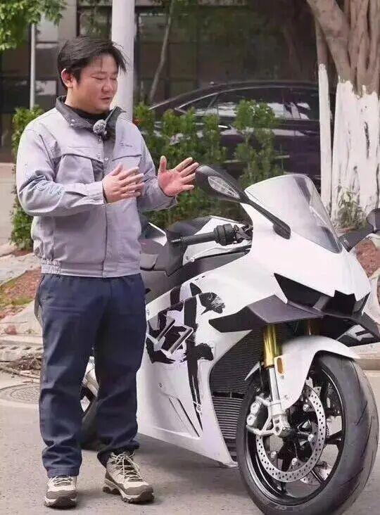 张雪称不介意开放影视版权 打破垄断夺冠引发热议