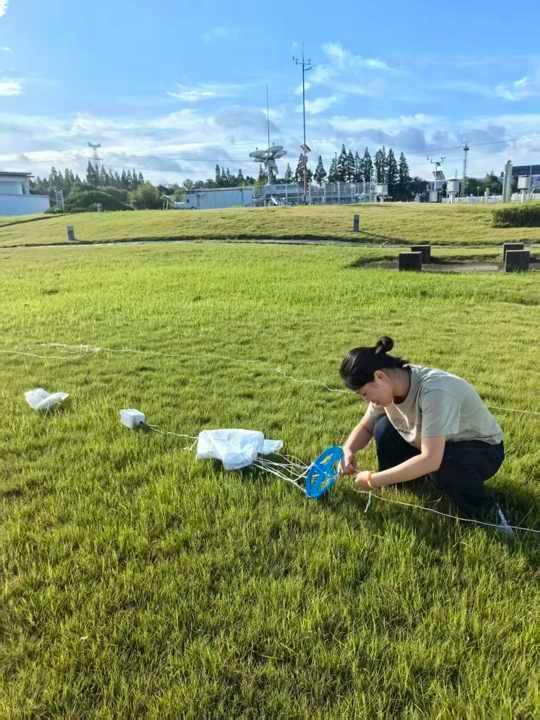 上海北斗探空系统这样“捕风捉雨” 精准探测台风路径