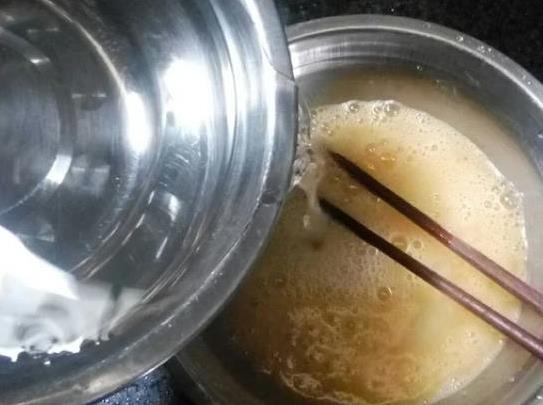 邻居小王买虾不手软，女儿爱吃的鸡蛋羹，简单3步全家抢着吃