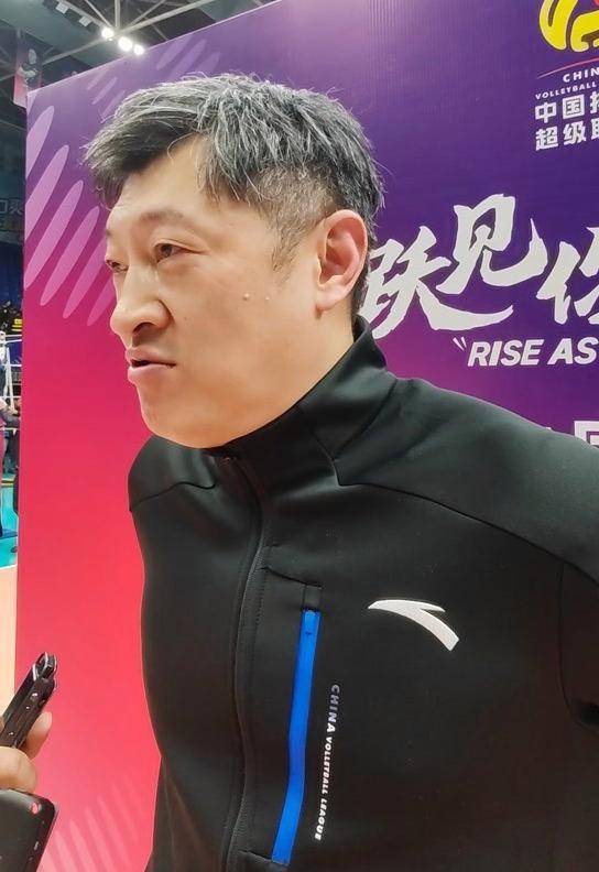 北京女排主帅：全力拼好后面比赛