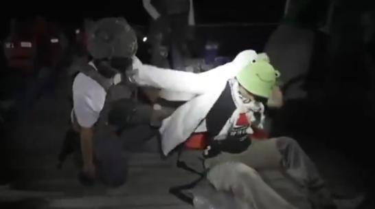 以色列否认虐待“环保少女” 称其拒绝被驱逐