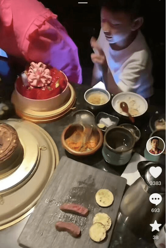 汪小菲赴台为女庆生，孩子懂事不语，丈母娘开心，大S缺席留遗憾
