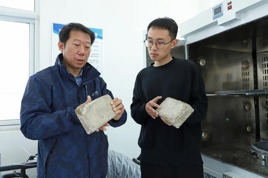 上海多所高校:不用寫論文也能畢業(yè) 實(shí)踐成果成新標(biāo)尺