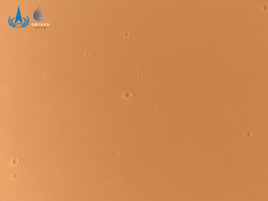 天问一号传回火星巡视区高分辨率影像