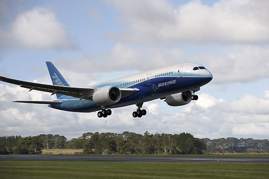 阿联酋航空订购95架波音飞机花费520亿美元扩展机队