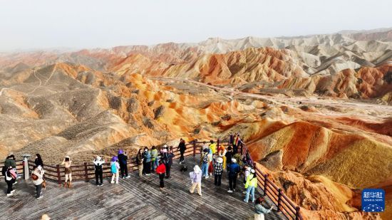 五一假期旅游消費(fèi)市場(chǎng)活力十足 各地文旅活動(dòng)豐富多彩