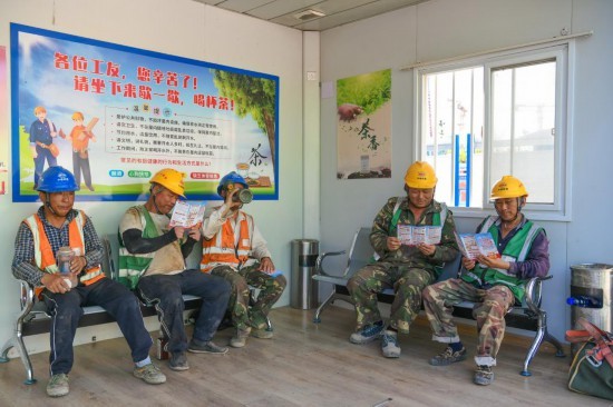 多地接診熱射病病例不斷增加,！當(dāng)心“高溫刺客”別不把中暑當(dāng)回事