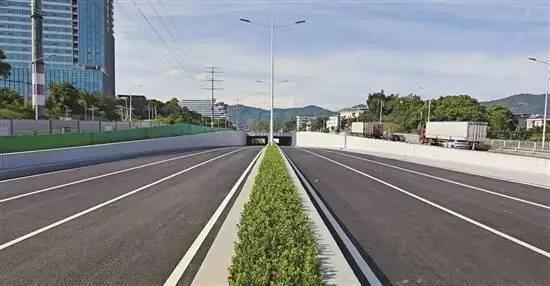 广州黄埔开放大道九岭路隧道通车