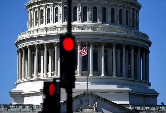 美国政府停摆闹剧坑惨了谁 底层民众首当其冲