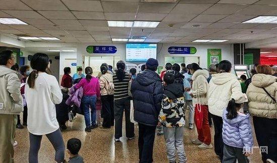 流感高发 有医院排到1200多号 多地进入流感季