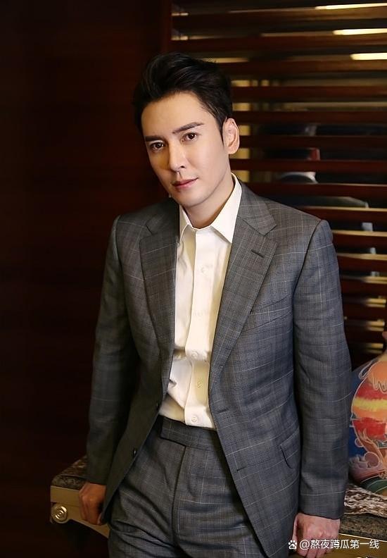 韩栋直播哭诉没戏拍 流量时代下的无奈泪目