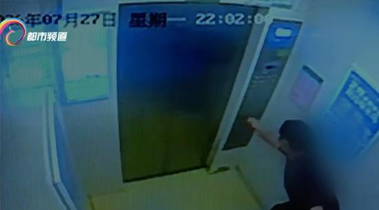 物业回应小区电梯3年3次下坠 业主安全受威胁