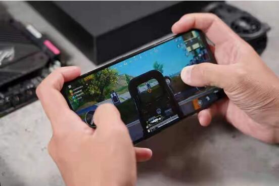 骁龙888集成EliteGaming第三代 开黑上分如虎添翼