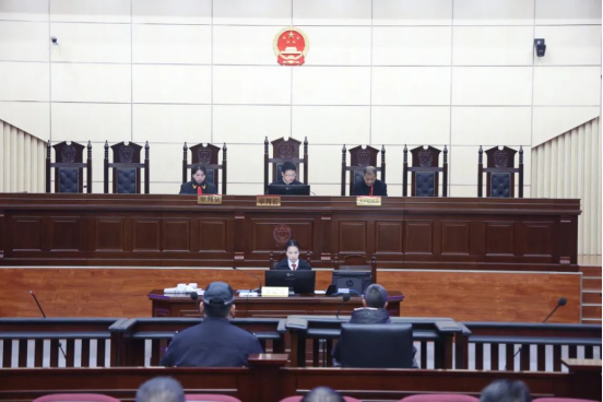 男子捡银行卡猜中密码取5000被拘役3个月并罚款2万