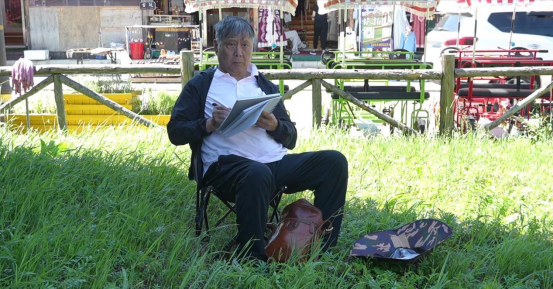 “走遍中国”:以画笔镌刻恩和小镇的独特诗韵