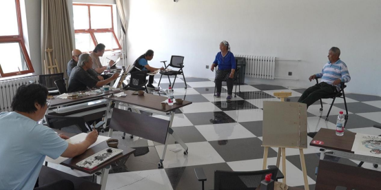 “走遍中国”:以画笔镌刻恩和小镇的独特诗韵