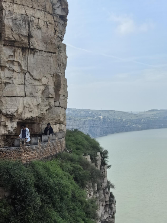 “走遍中国”采风黄河古渡口:赏自然胜景,寻黄河文脉