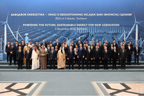 龙宇翔应邀出席乌兹别克斯坦新能源产能投运暨建设项目启动仪式