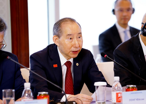?龍宇翔出席烏茲別克斯坦總理與中國工商界代表圓桌會議