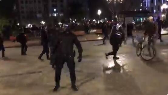 突发！西班牙多地爆发抗议示威 起因竟是……