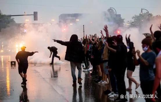 美国的分裂倒计时开始了吗 洛杉矶暴乱点燃内战前夜