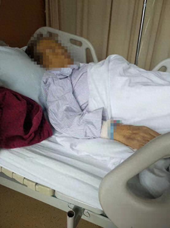 机器人切除肿瘤两年后患者去世 医院承担主要责任