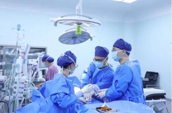 家常菜下肚，男子肚子破了个洞！医生：近期高发，严重致命