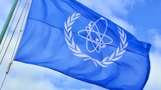 日本排污入海获IAEA支持 外交部：报告不是日方排海的“通行证”