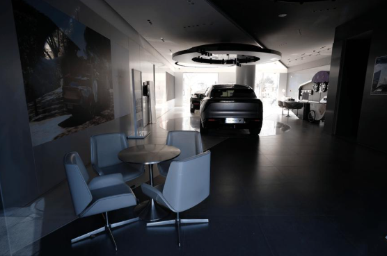 别人不敢要的“烂尾车”，他们费尽心思去抢