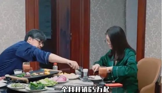 李湘撇下老公带女儿度假 11岁王诗龄身高赶上妈妈