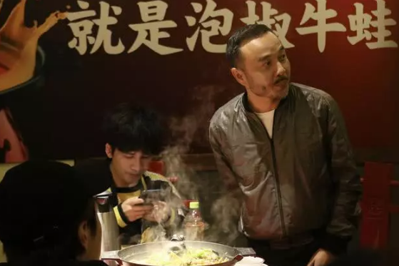 小沐沐和汪涵相似度惊人！汪涵儿子首露面走秀星范十足