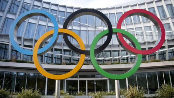 国际奥委会继续制裁俄，持有俄罗斯或白俄罗斯护照的运动员只能以个人身份参赛