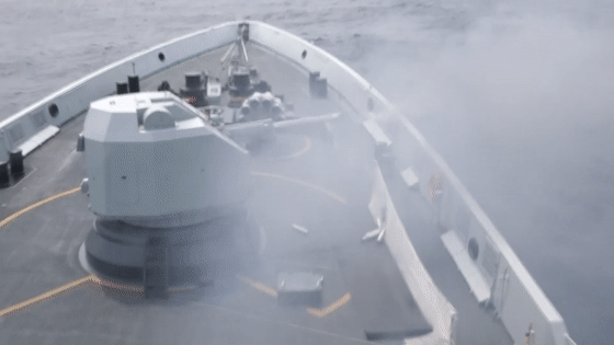 最新一艘“万吨大驱”，最新海上训练现场