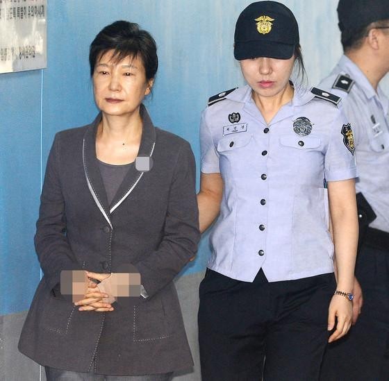 朴槿惠所在拘留所发生疫情 之前曾有1名狱警确诊