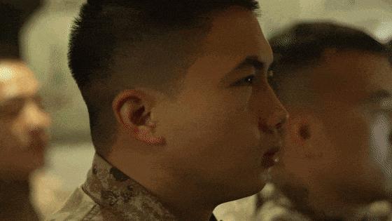 罕见现场！东部沿海阵地导弹全时竖立