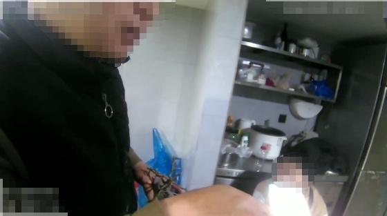 妻子买5000块的“电影票” 男子报警