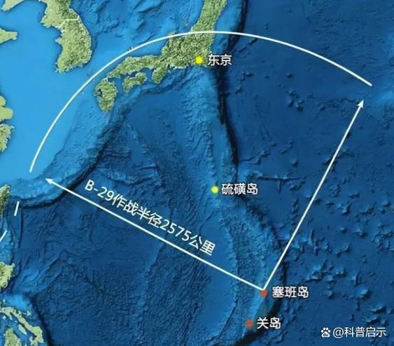 中国海军首次双航母编队突破第二岛链 彰显远洋作战实力