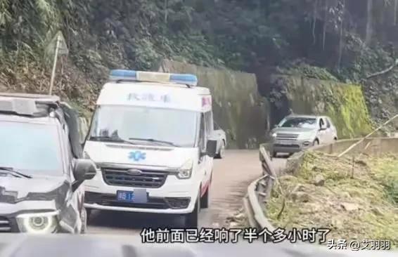 海南衛(wèi)健委將嚴(yán)肅處理旅游救護(hù)車 濫用警報(bào)器引爭議