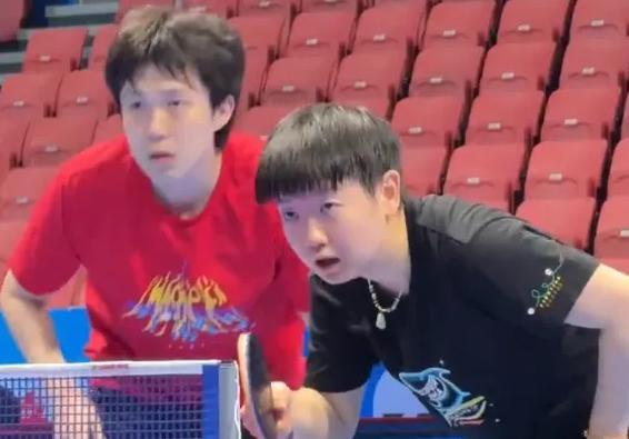 马龙许昕晋级全锦赛16强