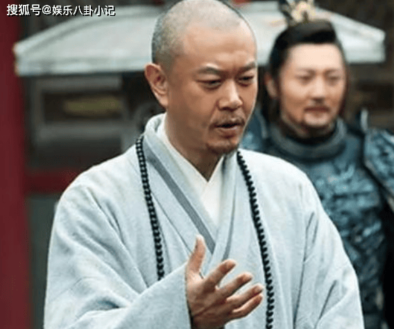 亿万富豪冯嘉怡：演戏只为过瘾，片酬还不够车油钱，至今还单身