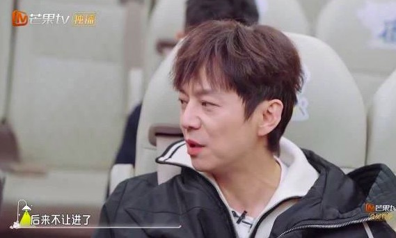 何炅不玩密室是45歲以上不讓進(jìn) 網(wǎng)友：第一次意識(shí)到何老師真的進(jìn)入一個(gè)新的年齡段了