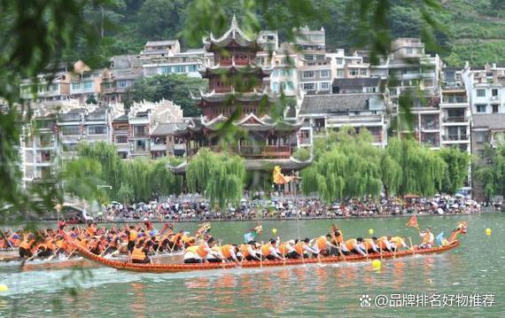 中國賽龍舟哪個(gè)地方最厲害 領(lǐng)略各地龍舟文化